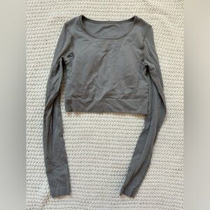 Lululemon Cropped Gray Long Sleeve Ribbed Top